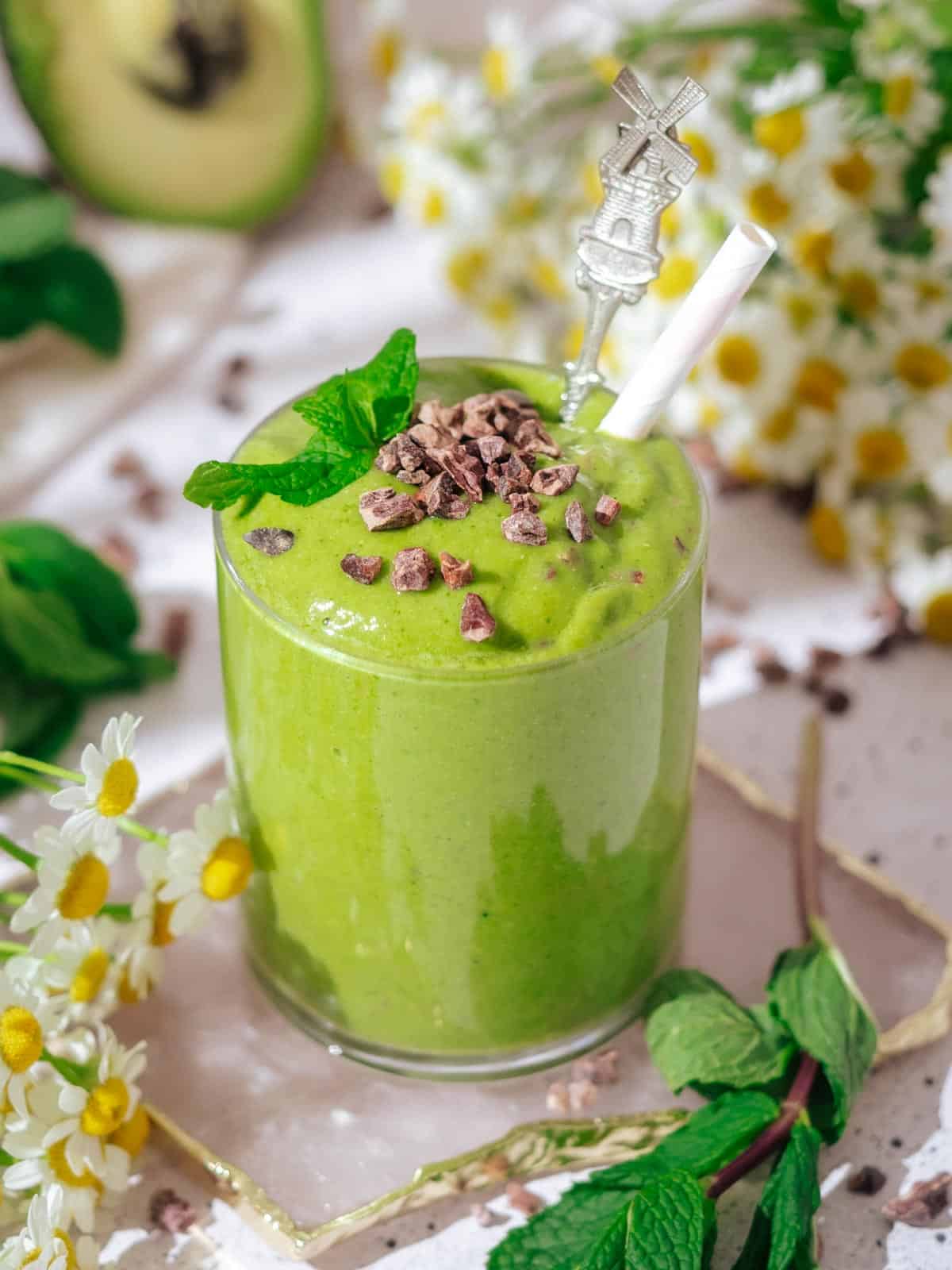 Healthy Mint Chip Smoothie: Ice Cream Taste, Secret Spinach